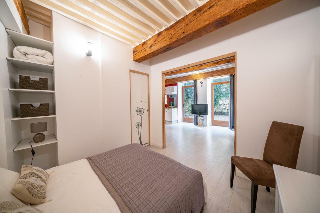 Secret Courtyard Of Annecy Apartment Ngoại thất bức ảnh